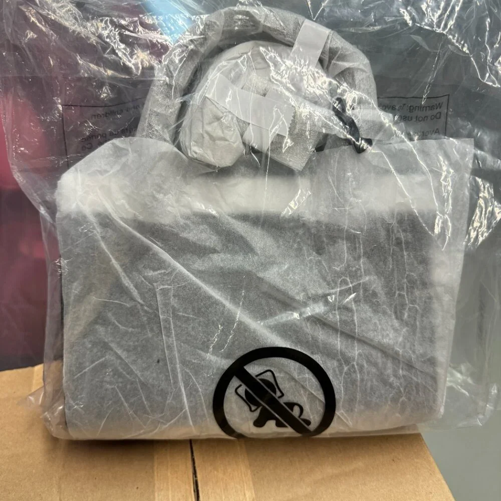 Michael Kors Sheila Small Satchel - Black - Picture 4 of 5